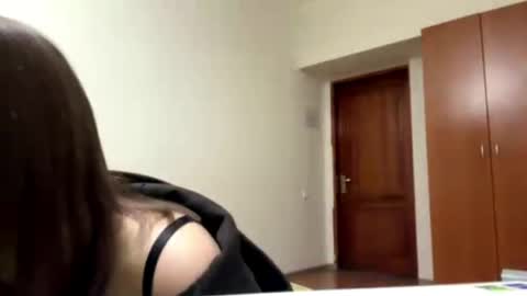Snapshot of wendolynmusil chatting on April 19, 2026, 4:28 pm Anna online show from April 19, 2026, 4:28 pm