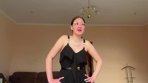 Snapshot of wendolynmusil chatting on May 26, 2026, 2:13 pm Anna online show from May 26, 2026, 2:13 pm