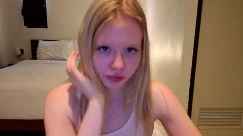 Snapshot of wendy_228 chatting on June 17, 2026, 5:10 am Wendy online show from June 17, 2026, 5:10 am