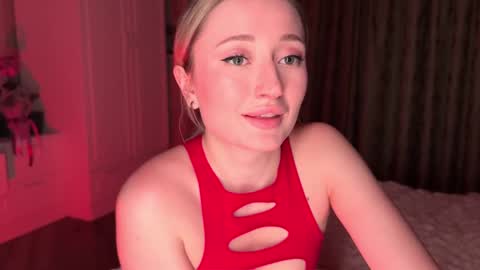 Snapshot of wendy_amber chatting on January 30, 2025, 5:39 pm Daisy online show from January 30, 2025, 5:39 pm