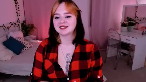 wendyycandy online show from September 26, 2025, 4:44 pm