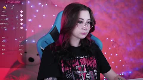 little girl who is always rightLisa online show from December 11, 2024, 2:41 am