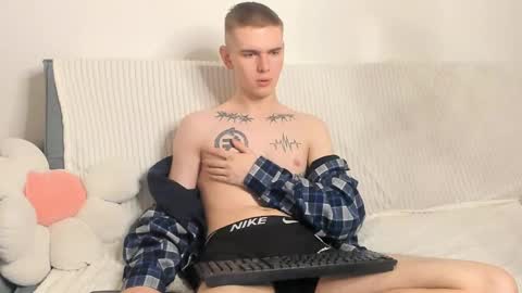 Wes online show from December 29, 2024, 2:49 am