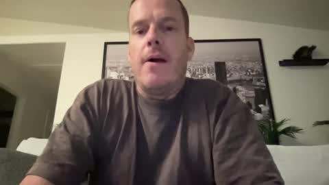 Snapshot of westcoastguy213 chatting on October 9, 2025, 1:58 am westcoastguy213 online show from October 9, 2025, 1:58 am