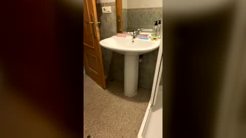 wet___pussy online show from July 3, 2026, 9:37 am