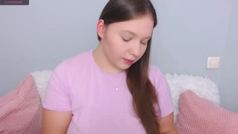 molly online show from February 7, 2025, 8:10 pm