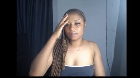 Snapshot of wet_juicypussy chatting on December 8, 2024, 3:35 pm queen online show from December 8, 2024, 3:35 pm