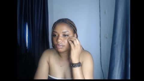 Snapshot of wet_juicypussy chatting on December 9, 2024, 9:39 am queen online show from December 9, 2024, 9:39 am