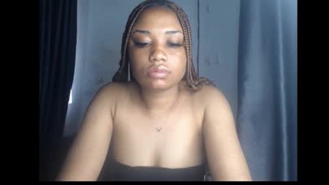 Snapshot of wet_juicypussy chatting on December 10, 2024, 7:26 am queen online show from December 10, 2024, 7:26 am