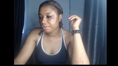 Snapshot of wet_juicypussy chatting on December 10, 2024, 10:28 am queen online show from December 10, 2024, 10:28 am