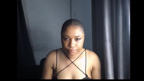 Snapshot of wet_juicypussy chatting on December 27, 2024, 7:35 pm queen online show from December 27, 2024, 7:35 pm