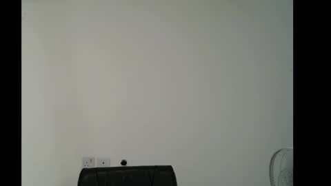 Snapshot of wet_juicypussy chatting on January 5, 2025, 10:43 am queen online show from January 5, 2025, 10:43 am