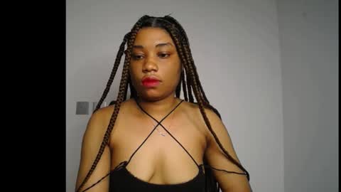 Snapshot of wet_juicypussy chatting on January 13, 2025, 7:43 am queen online show from January 13, 2025, 7:43 am