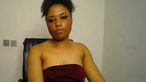 Snapshot of wet_juicypussy chatting on January 20, 2025, 9:35 am queen online show from January 20, 2025, 9:35 am