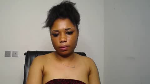 Snapshot of wet_juicypussy chatting on January 20, 2025, 1:00 pm queen online show from January 20, 2025, 1:00 pm