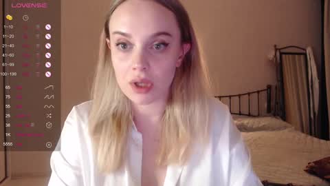 Lana online show from March 3, 2025, 5:50 pm