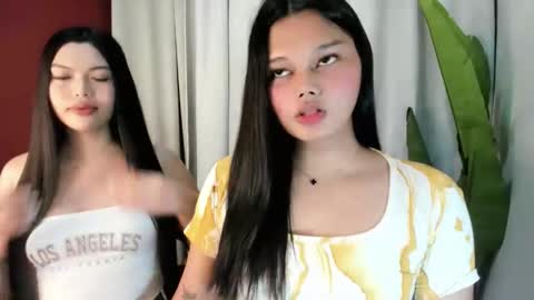 Snapshot of wet_velvet_xo chatting on February 24, 2026, 11:41 am wet_velvet_xo online show from February 24, 2026, 11:41 am