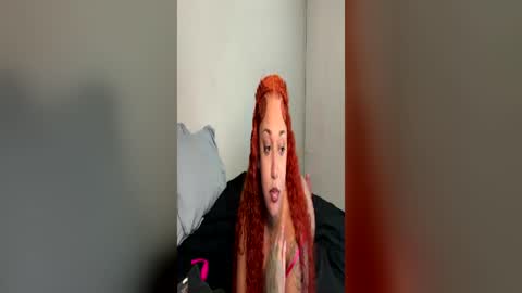 Snapshot of wetcreamerr chatting on June 17, 2026, 4:19 pm SheSquirts online show from June 17, 2026, 4:19 pm