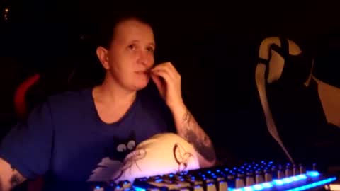 Wetgerman online show from March 11, 2025, 9:04 pm