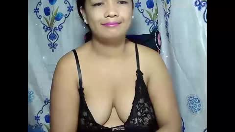 Snapshot of wetpussie4_you chatting on November 12, 2025, 6:52 pm wetpussie4_you online show from November 12, 2025, 6:52 pm