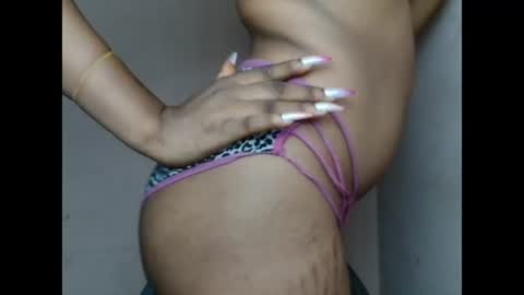 Snapshot of wetxxbabe chatting on February 11, 2026, 8:52 am wetxxbabe online show from February 11, 2026, 8:52 am