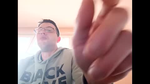 stoffy online show from January 24, 2025, 10:11 am