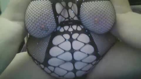 whipsnap19 online show from November 8, 2025, 6:24 am