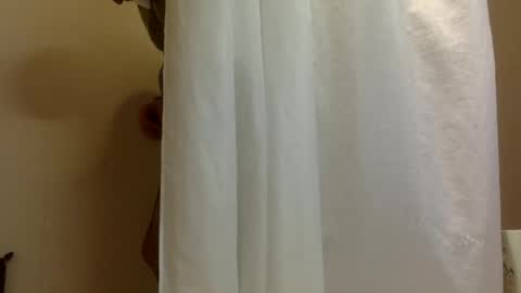 Snapshot of whiskerbiscuit_69 chatting on January 22, 2025, 2:35 pm whiskerbiscuit_69 online show from January 22, 2025, 2:35 pm