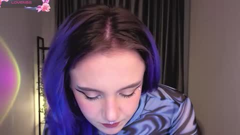 RunayWitch online show from October 17, 2025, 9:06 pm