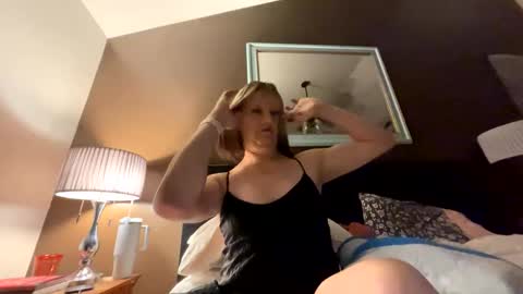 Whisper online show from October 4, 2025, 6:22 am