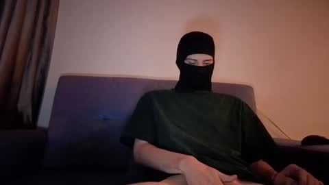 whispero_o online show from October 11, 2025, 8:57 am