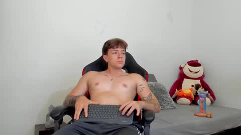 Camilo R online show from March 7, 2025, 2:04 am