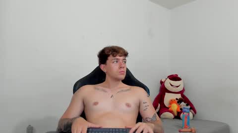 Camilo R online show from March 12, 2025, 1:36 am