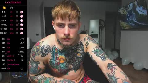 Snapshot of white_king999 chatting on December 29, 2024, 1:28 pm Max online show from December 29, 2024, 1:28 pm