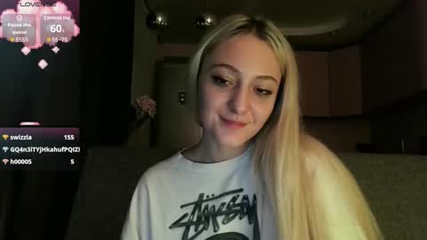 Lina online show from September 14, 2025, 12:21 am