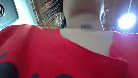 white_sexy_ online show from October 13, 2025, 10:59 am