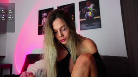 Snapshot of whitebanny chatting on January 21, 2025, 5:09 pm Kate online show from January 21, 2025, 5:09 pm