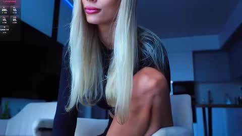 Snapshot of whitebanny chatting on September 14, 2025, 8:35 am Kate online show from September 14, 2025, 8:35 am