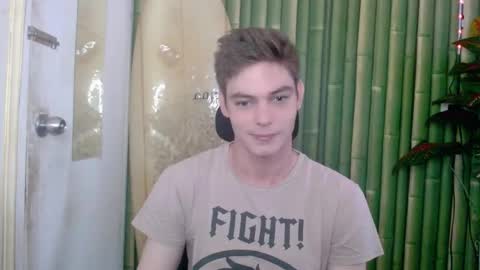 Snapshot of whiteboyinasia chatting on January 17, 2026, 10:57 pm Christian online show from January 17, 2026, 10:57 pm