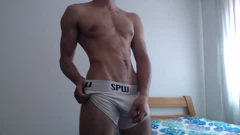 Whiteboymask online show from December 6, 2024, 4:06 pm