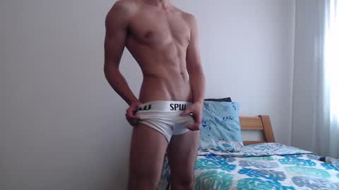 Whiteboymask online show from February 6, 2025, 6:13 pm