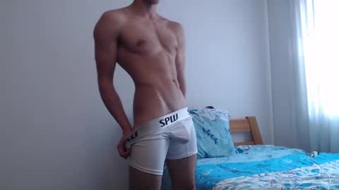 Whiteboymask online show from February 26, 2025, 7:16 pm
