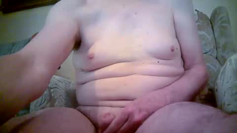 whitebriefs009 online show from May 15, 2026, 3:41 pm