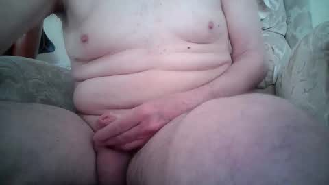 whitebriefs009 online show from May 22, 2026, 10:21 am