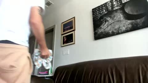 just  str8 stud nut  1000 online show from November 11, 2025, 6:41 pm