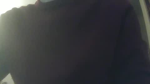 Snapshot of whiteduke81 chatting on December 18, 2024, 10:24 pm Whiteduke online show from December 18, 2024, 10:24 pm