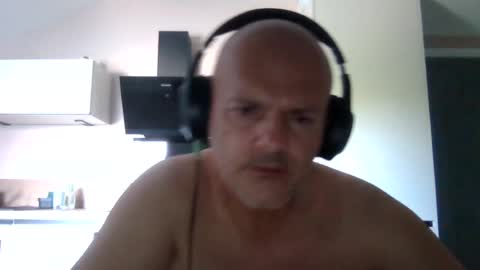 Snapshot of whiteeaglesrb chatting on July 11, 2026, 3:04 pm whiteeaglesrb online show from July 11, 2026, 3:04 pm
