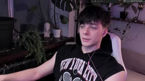 Gus online show from December 3, 2024, 5:23 pm