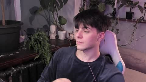 Gus online show from December 13, 2024, 3:11 pm