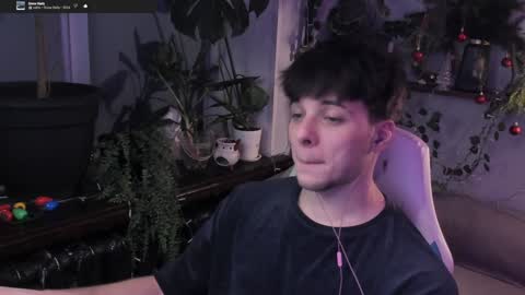 Gus online show from December 28, 2024, 10:44 pm